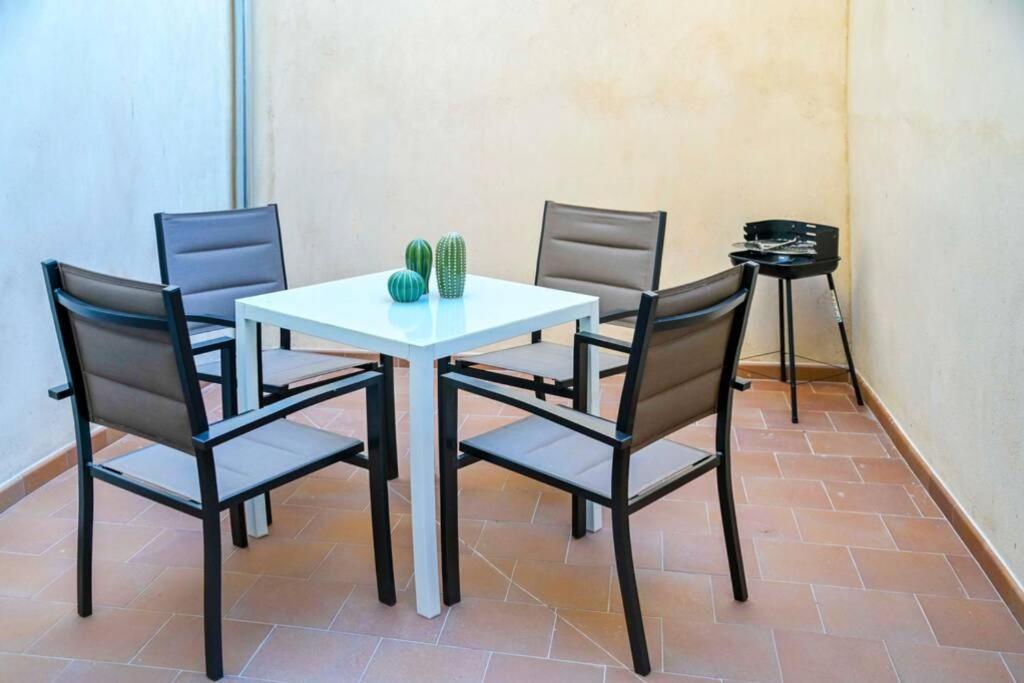 A - Apartamento Elegante Con Piscina Compartida Torrico Exterior photo